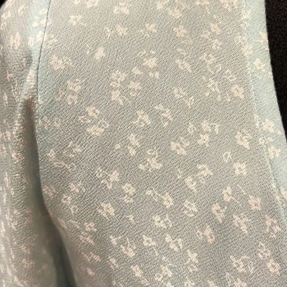 Hollister cute crop top - Picture 2 of 4